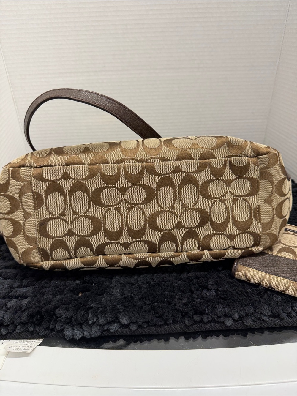 Coach Brown Signature Canvas handbag with Matching Wristlet - Picture 6 of 7